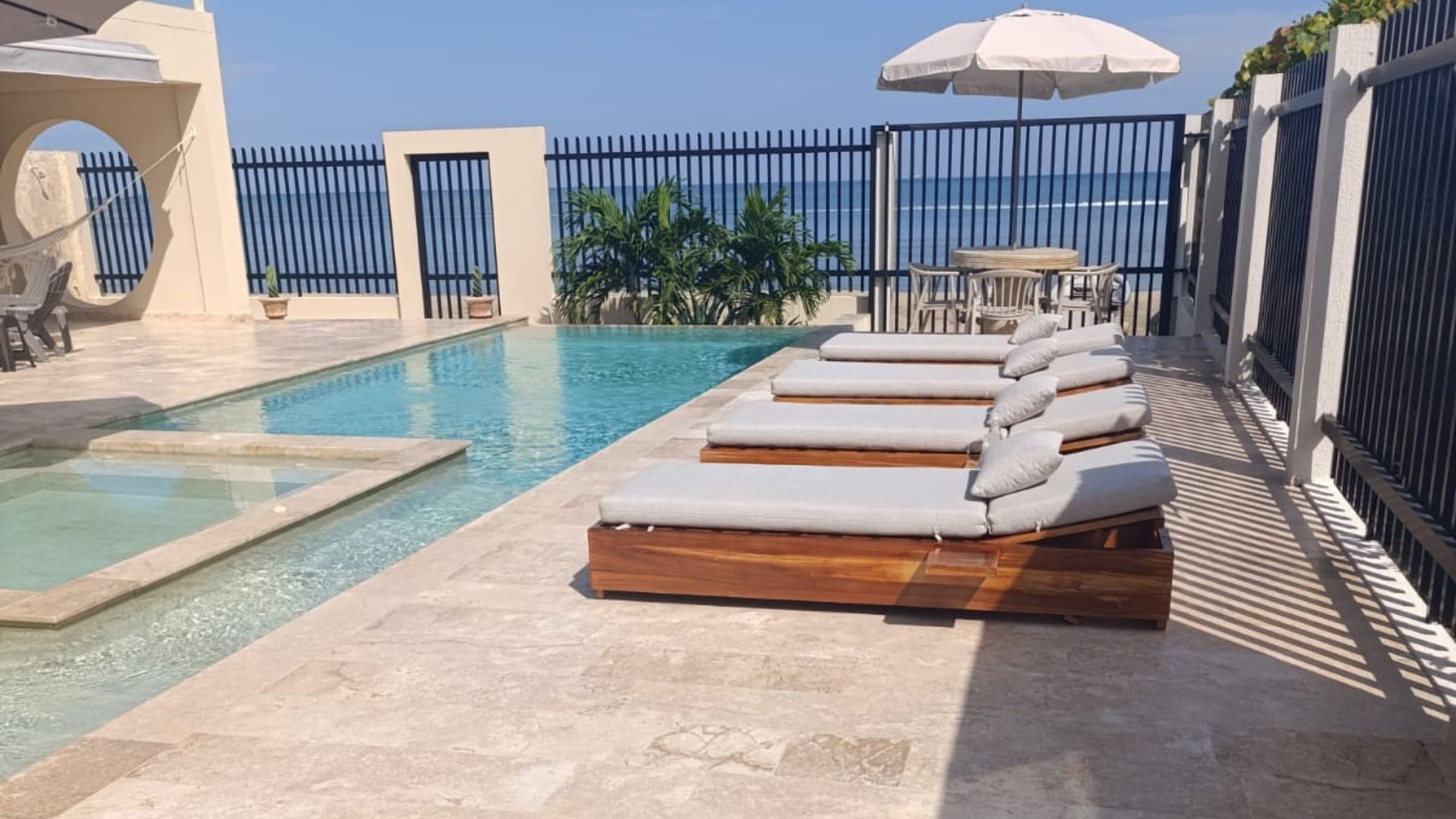 Pisos y enchapes para Piscina