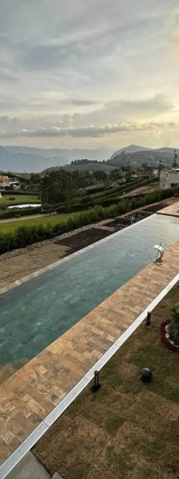 Travertino Moca — vista alternativa